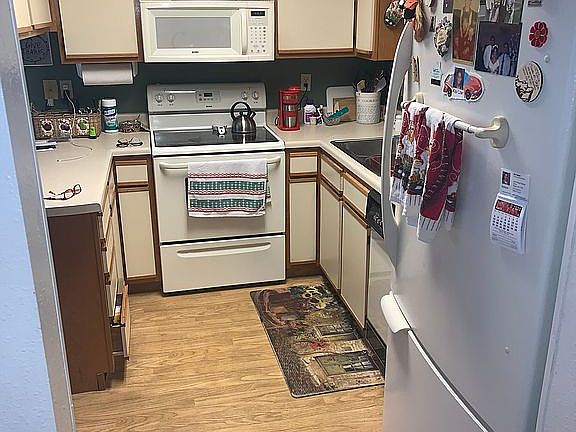 5th image of 1717 Deer Run Dr