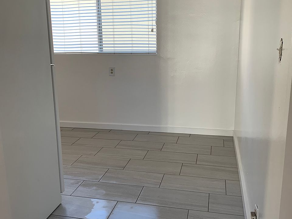 2 bed/1 bath monthly rent 2,495.00