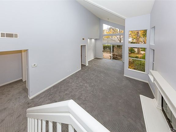 5th image of 24644 Brighton Dr Unit A