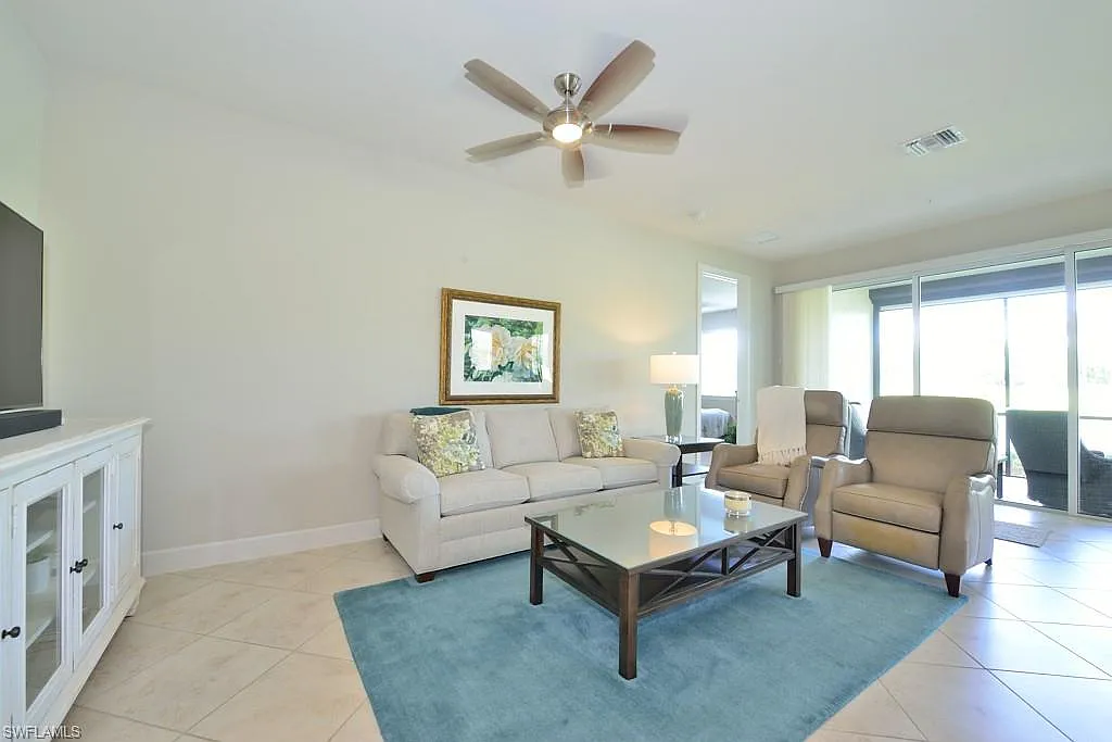 2 bed, 2.0 bath, 1550 sqft, $4,500 — Photo 4