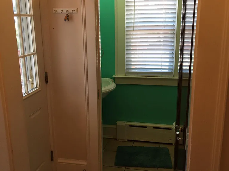 49 Penn Dr — Photo 19