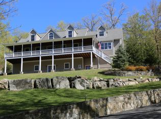 134 E Mountain Rd S, Cold Spring, NY 10516