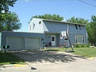 2nd image of 209 1st Ave N