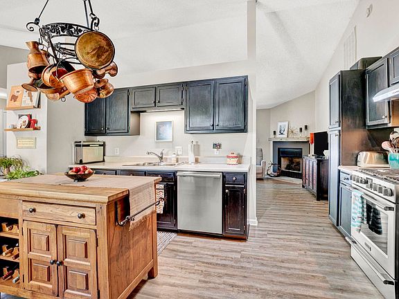 3rd image of 5 Rutgers Way