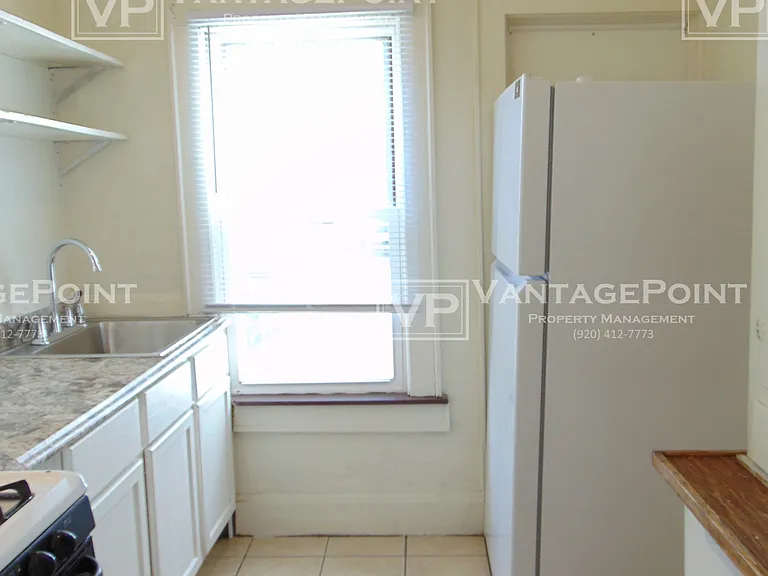 605 W Walnut St #2 — Photo 11