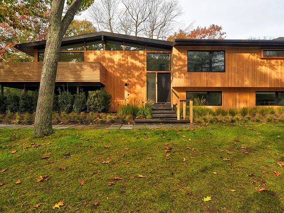3rd image of 7 Oyster Shores Rd