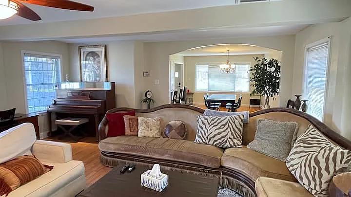 7951 Pecan Villas Dr — Photo 16