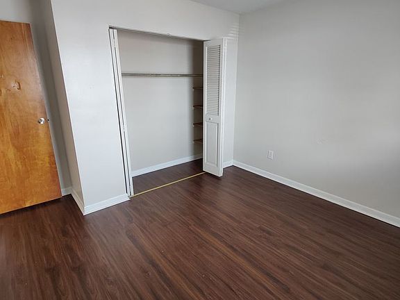 4th image of 322 Kenbrook Dr APT 2