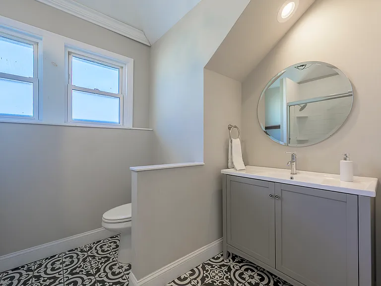 40 S Bartram Ave — Photo 34