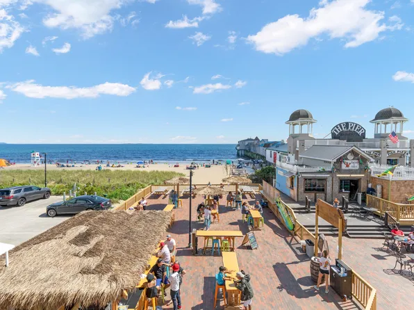 1 E Grand Avenue #205, Old Orchard Beach, ME 04064