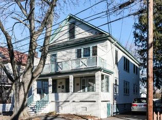 48-50 Hilton St #2, Arlington, MA 02474