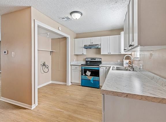 3rd image of 4212 Louisiana Ave APT 3