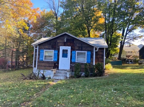 33 Cedar Ave, Mount Olive Twp., NJ 07828