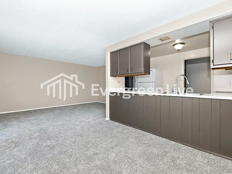 7797 Mount Hood Dr — Photo 7