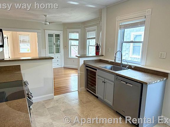 2nd image of 9 Ashland St
