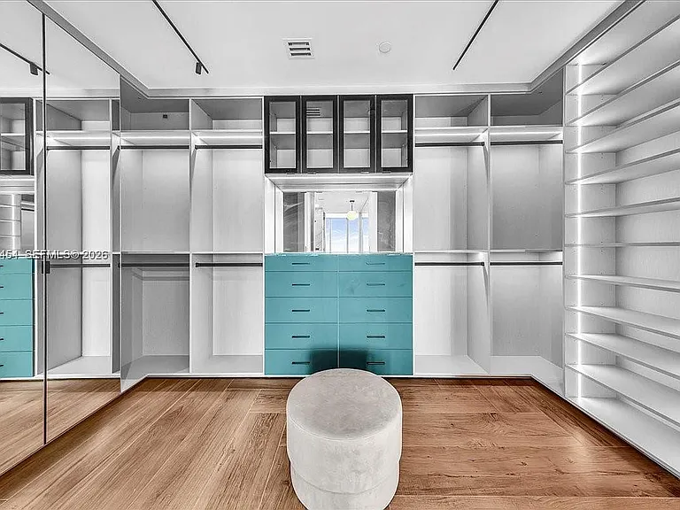 888 Biscayne Blvd #5704 — Photo 37