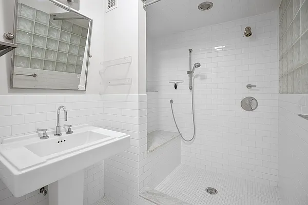 Rented by Keller Williams NYC | media 10