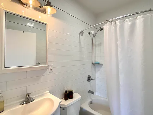 Rented by TheRealEstateCompany.com LLC | media 7