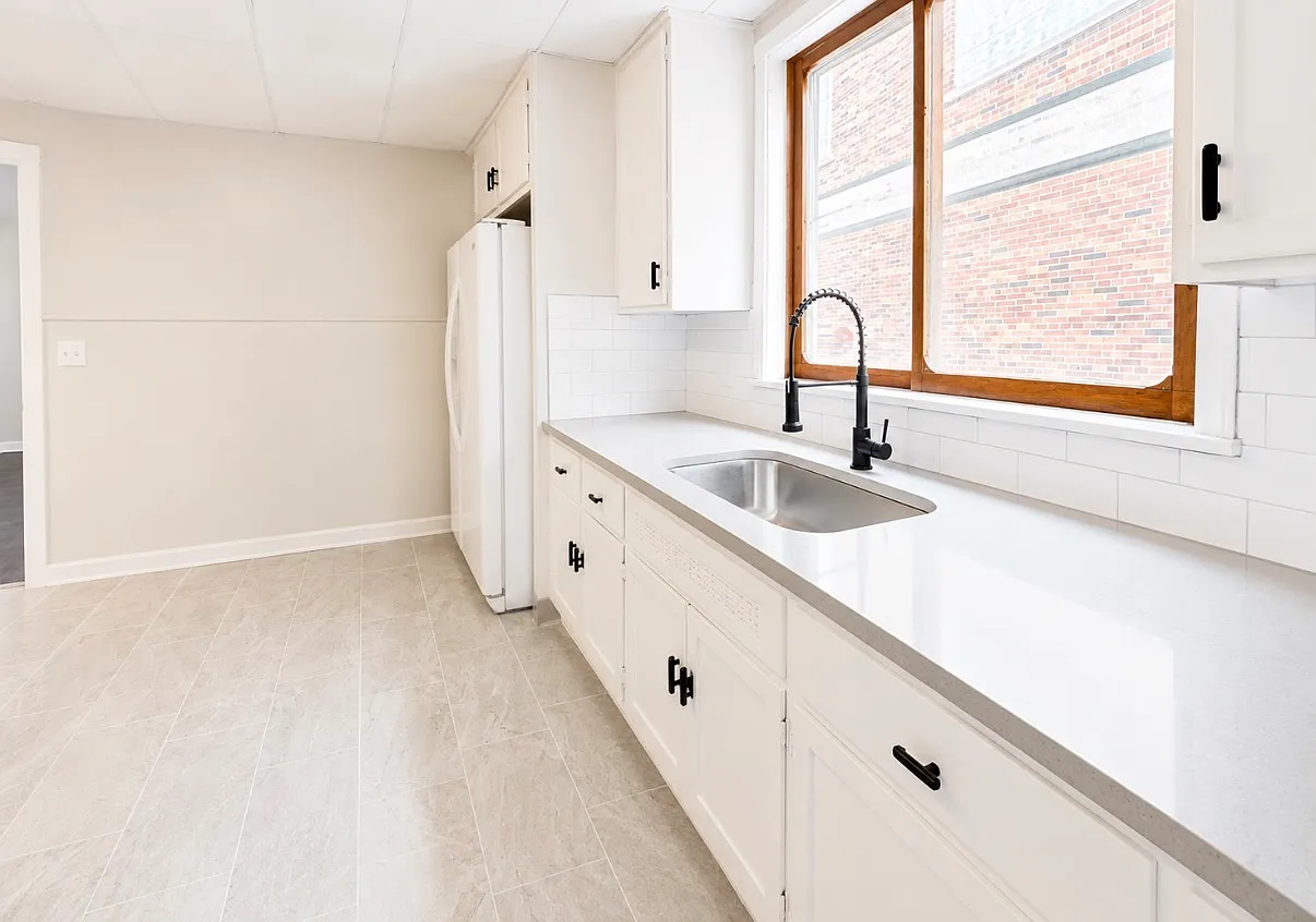 2 bed, 850 sqft, $1,095 — Photo 2