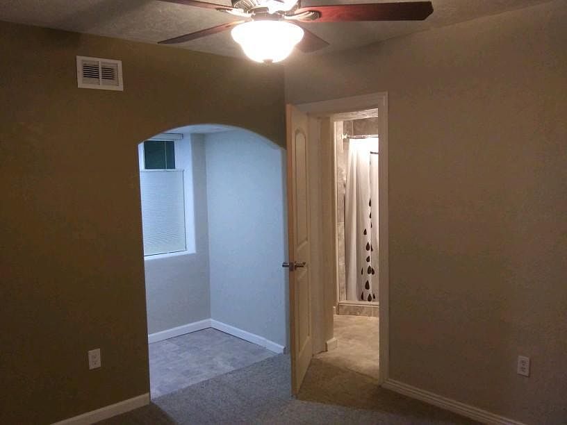 1st image of 420 Princeton Dr SE
