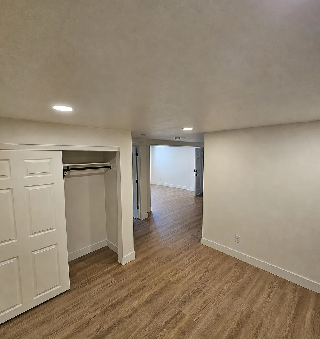 2 bed, 1300 sqft, $1,900 — Photo 2