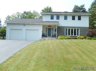 4 Limekiln Rd, Whitesboro, NY 13492