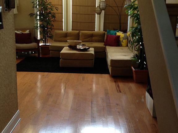 2nd image of 1121 Southwinds Dr APT 1