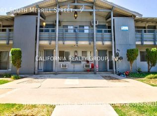 801 S Merrill St #9, Corona, CA 92882