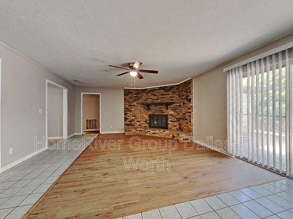 3rd image of 1005 Edgefield Dr