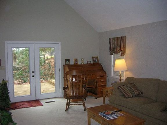 2nd image of 400 Holly Hills Dr