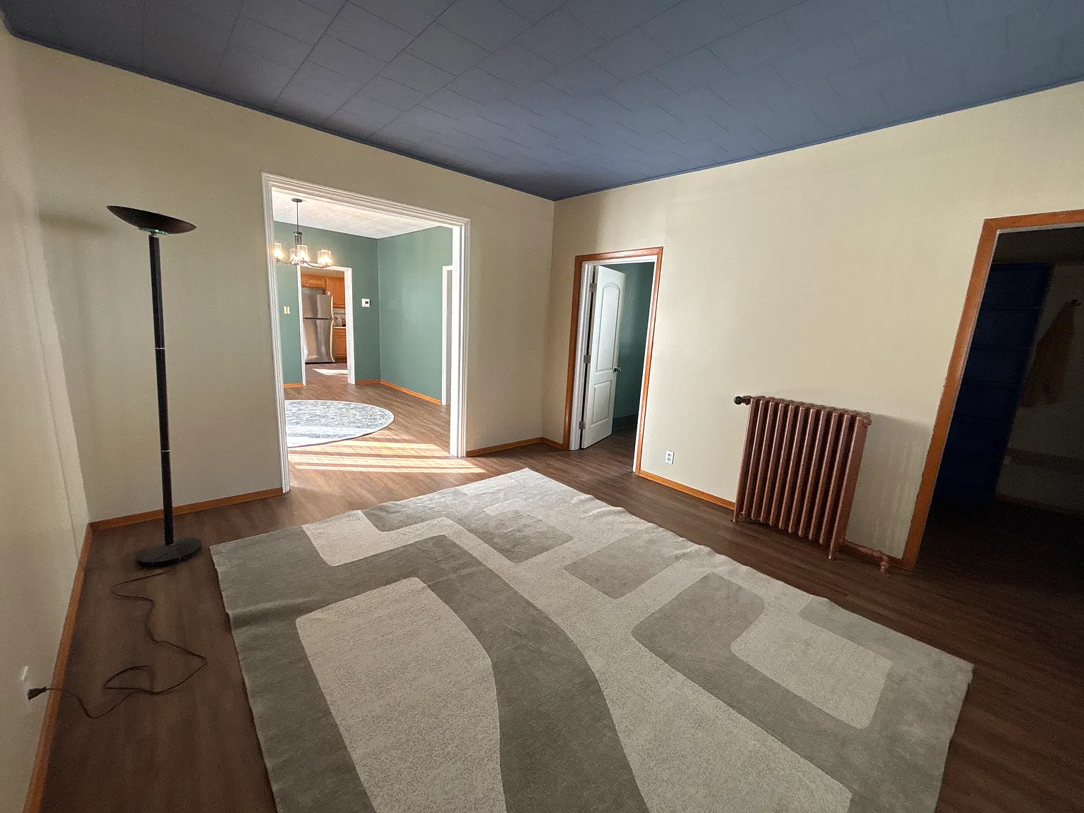 3 bed, 1752 sqft, $1,900 — Photo 3