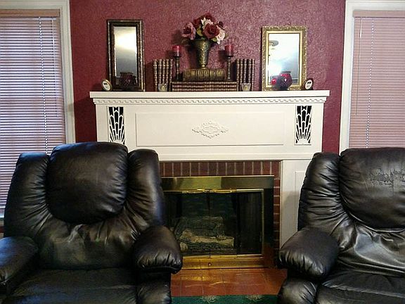 2nd image of 622 Lincoln St