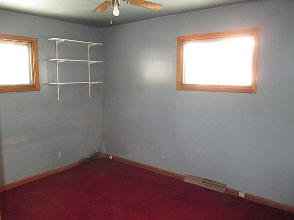 2nd image of 542 N Westlawn Ave