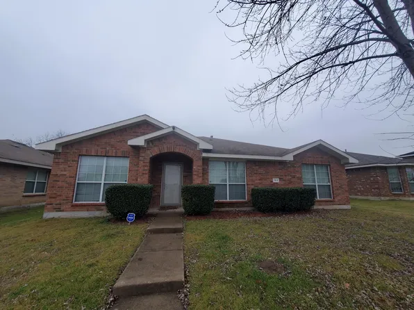 183 Rolling Ct, Lancaster, TX 75146