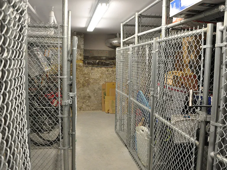 100 Princess St — Photo 31