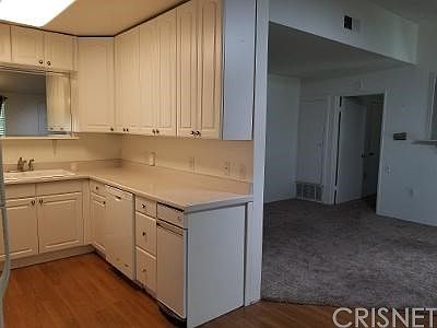 5th image of 19160 Avenue Of The Oaks Unit D