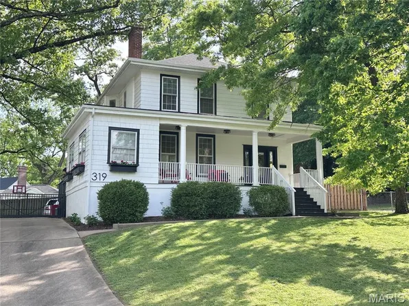 319 N Gore Ave, Saint Louis, MO 63119
