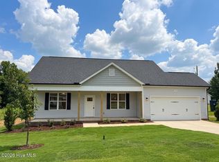 570 Springtooth Dr, Zebulon, NC 27597