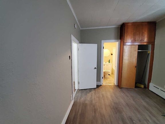 4th image of 134 E 22nd St #1