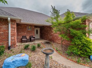 1015 E Reynolds Rd, McAlester, OK 74501