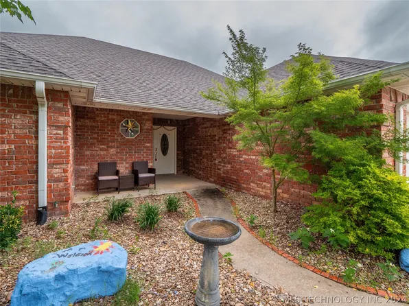 1015 E Reynolds Rd, McAlester, OK 74501