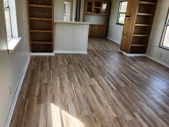 4th image of 474 Bluebird Ln