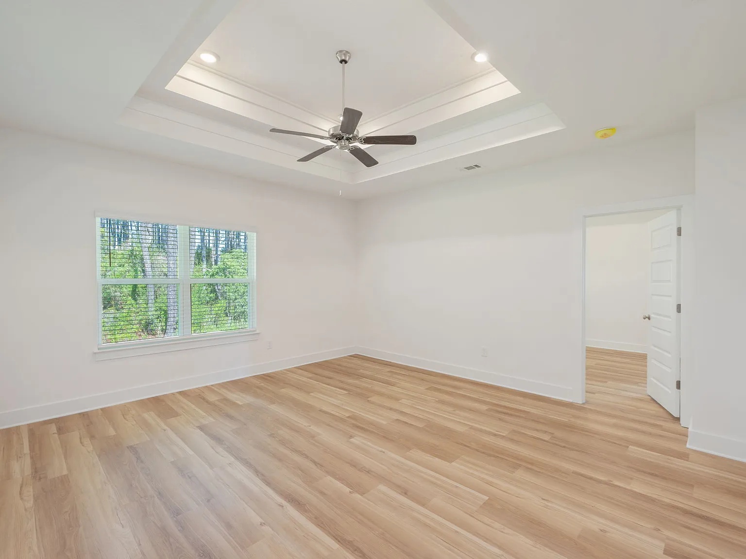 4 bed, 1799 sqft, $3,200 — Photo 4