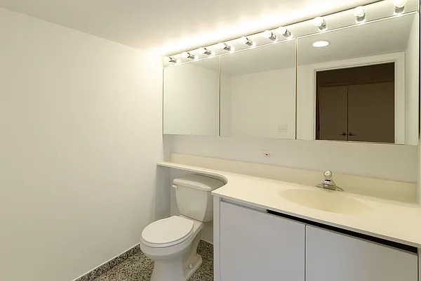 Rented by Mossanen Group | media 15