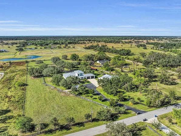 2100 Lena Ln, Sarasota, FL 34240