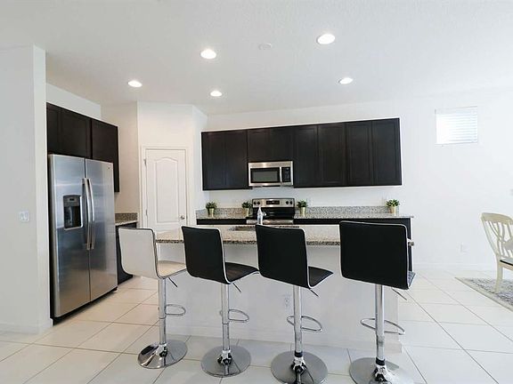 3rd image of 8016 SWEET ORANGE AVENUE