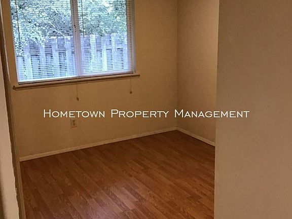 3rd image of 7801 Pacific Ave SE APT 4