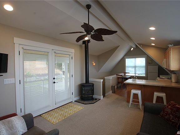 5th image of 656 Lehman Dr #A