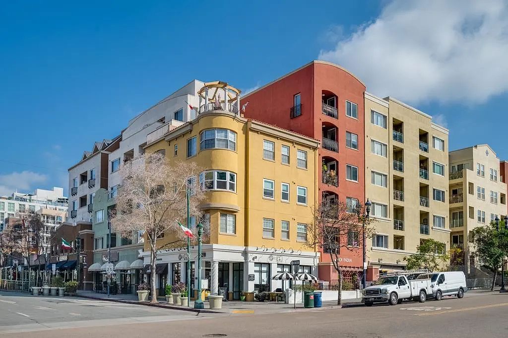 Primary listing photo