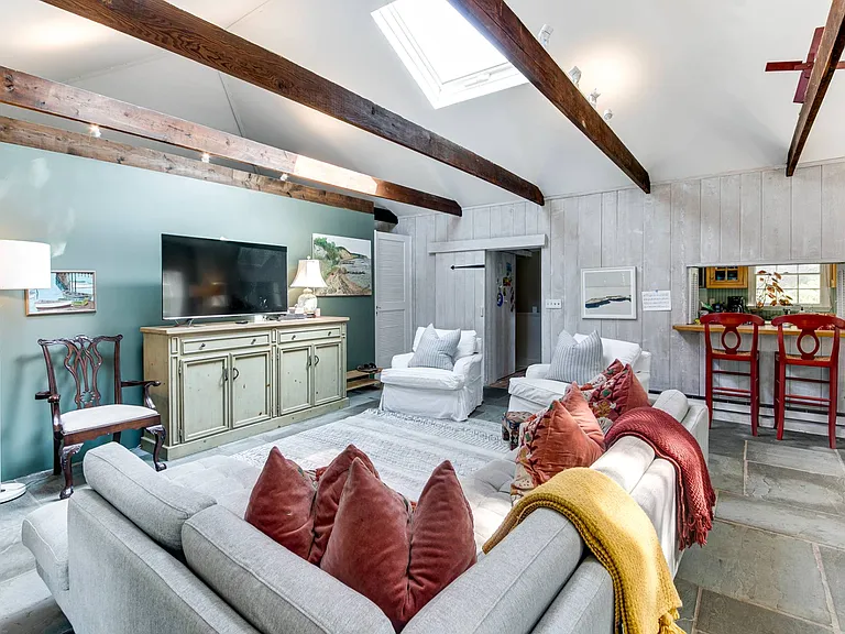 641 Montauk Hwy — Photo 8